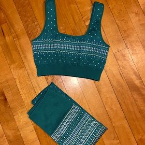 FABLETICS CHRISTMAS LEGGINGS SET | SMALL